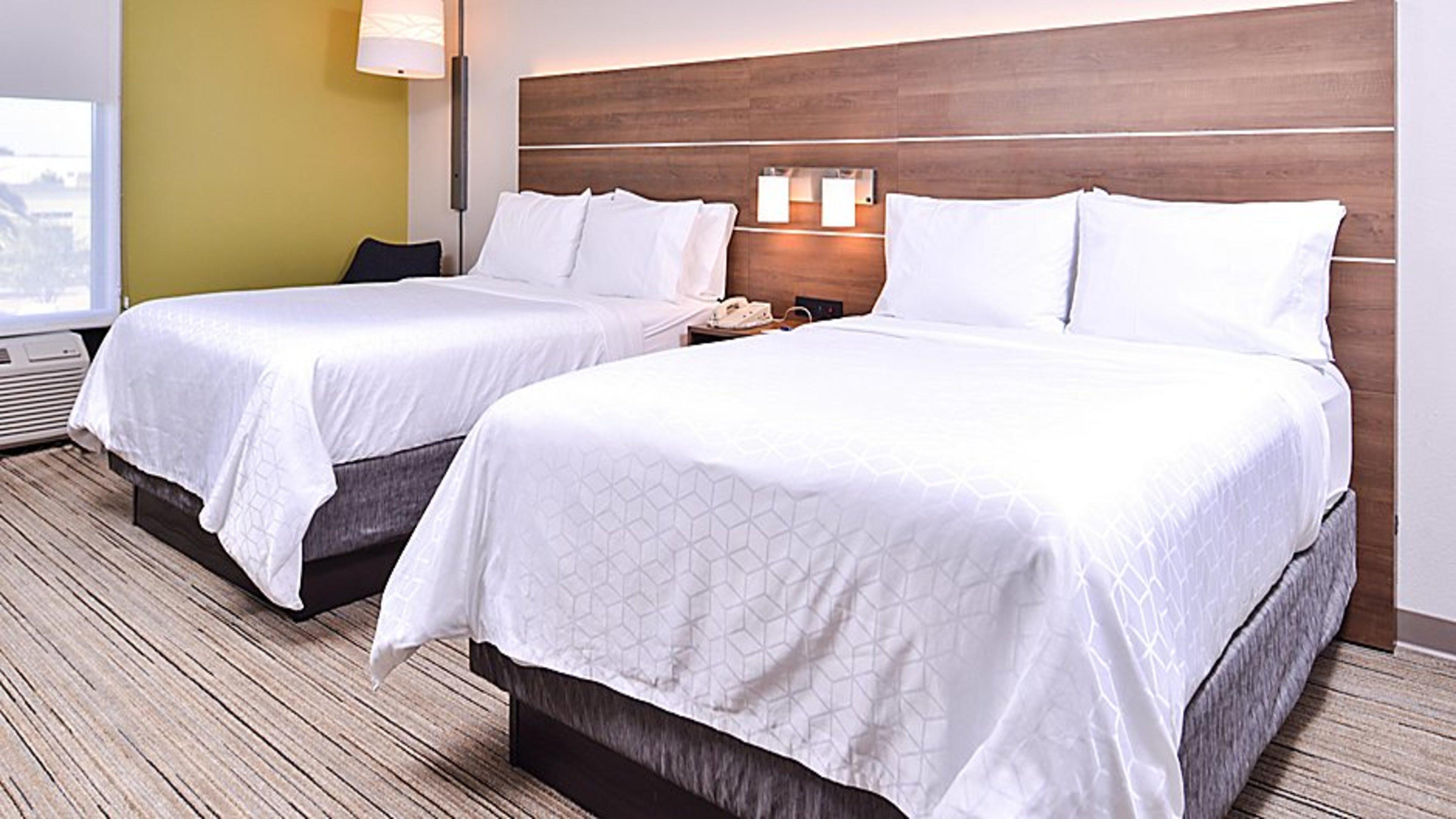 Holiday Inn Express Hotel & Suites Mount Pleasant By Ihg Екстериор снимка